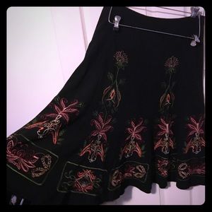Sunny Leigh design stitched mid length skirt